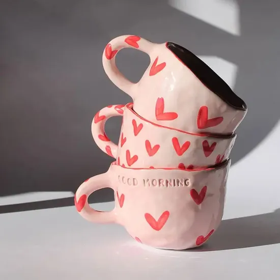Tazze da caffè con cuore in ceramica stampate personalizzate per regali di San Valentino